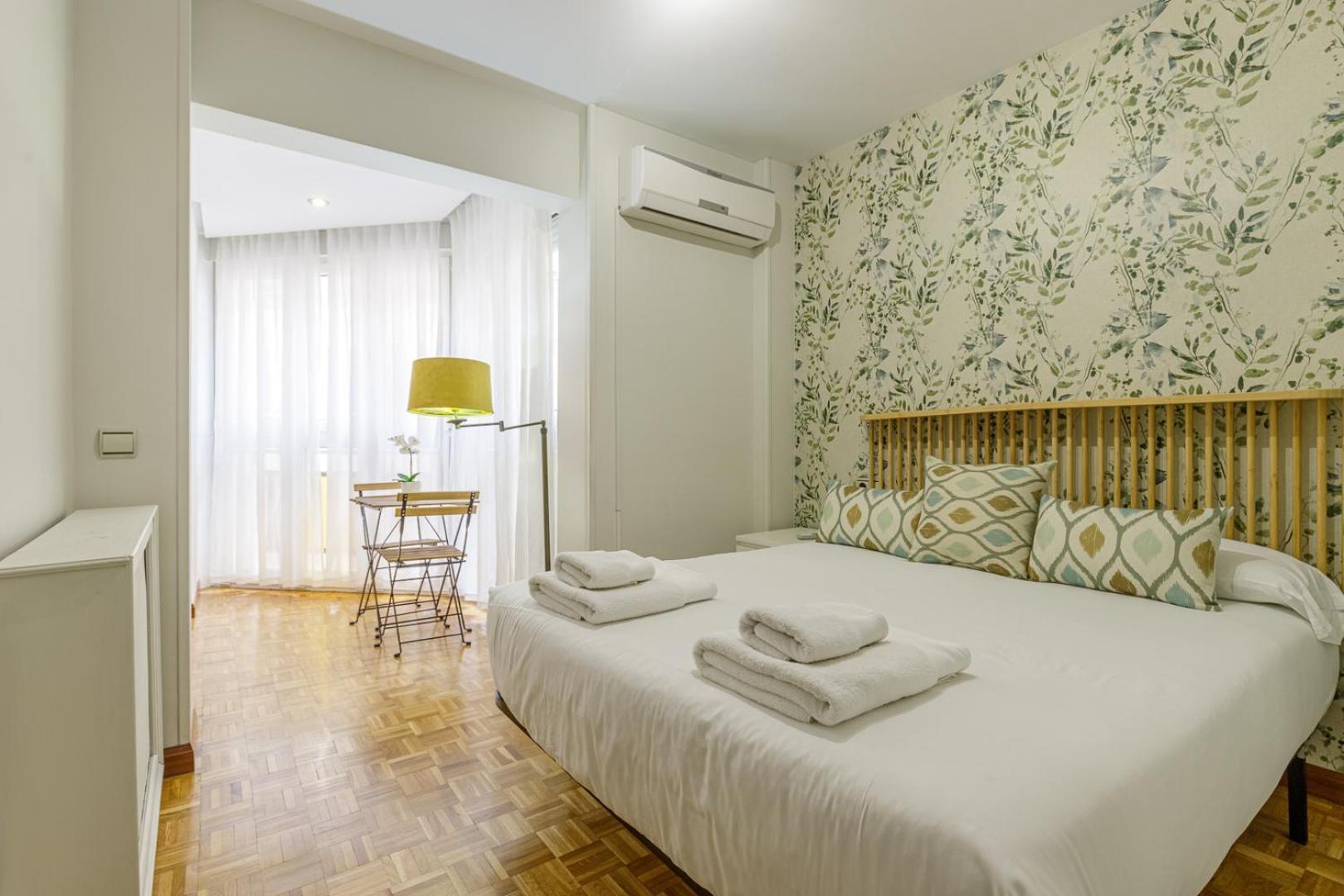 Beach Malagueta By Caleta Homes マラガ エクステリア 写真